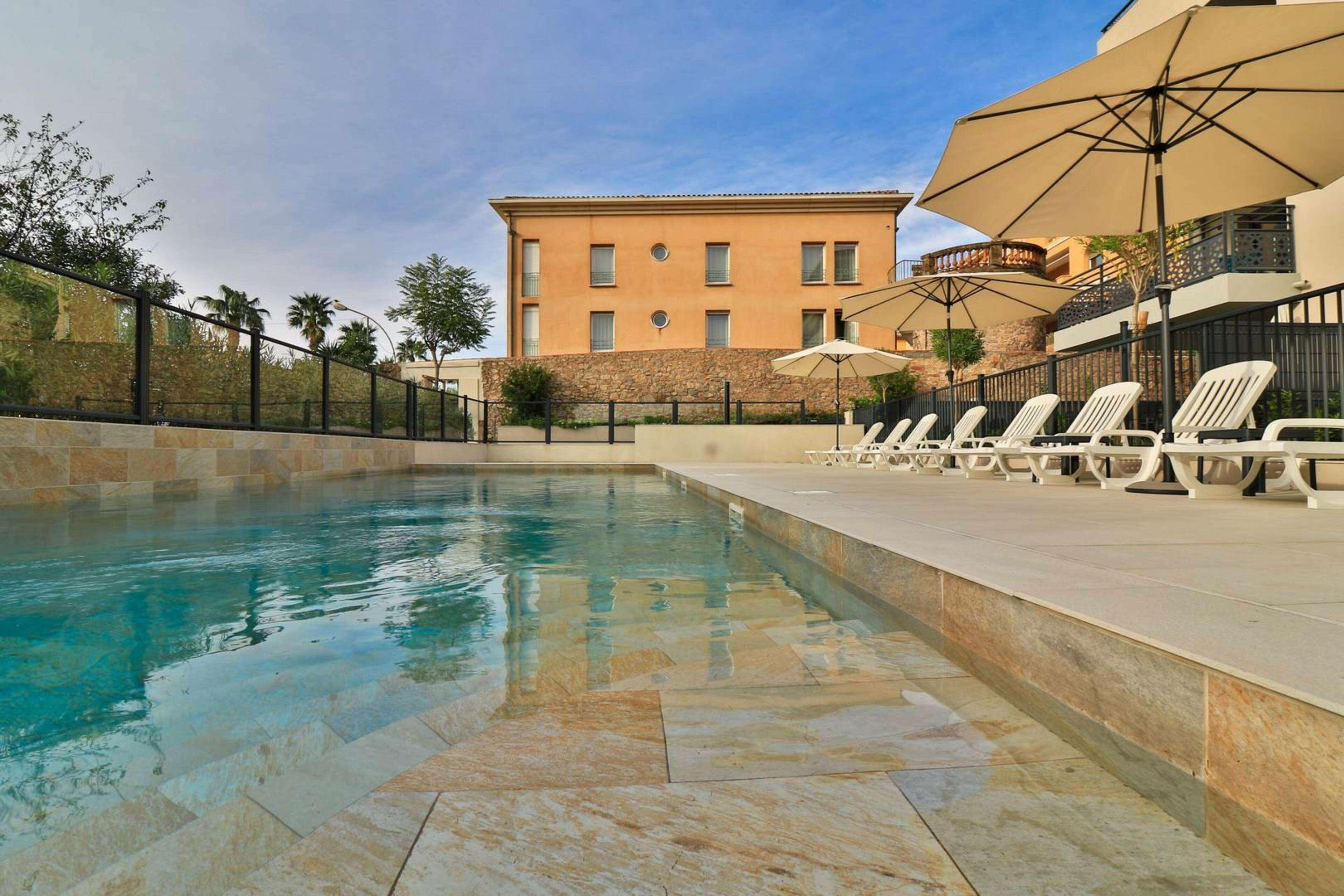 Hotel Sanary, Soleil Et Jardin - Renovation Hiver 2024-25 Exteriér fotografie
